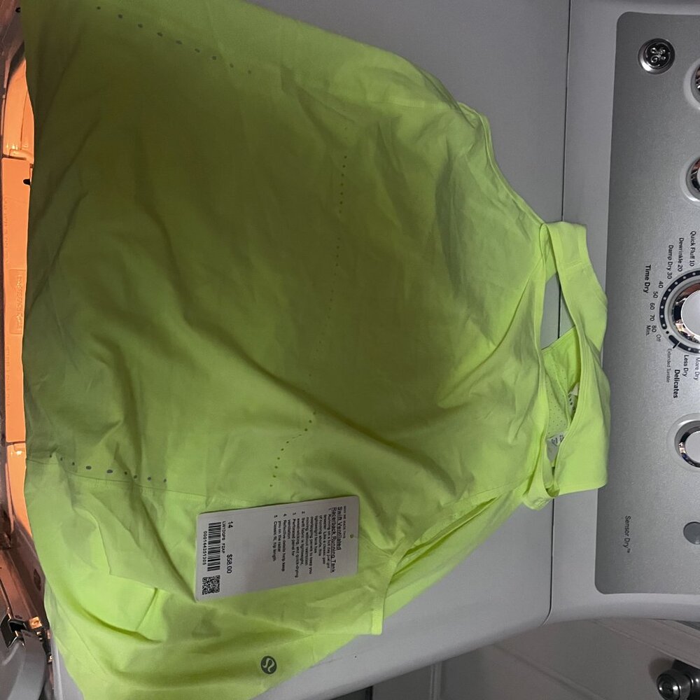 Lululemon Size 14 Neon Swift Ventilated Racerback Running Tank